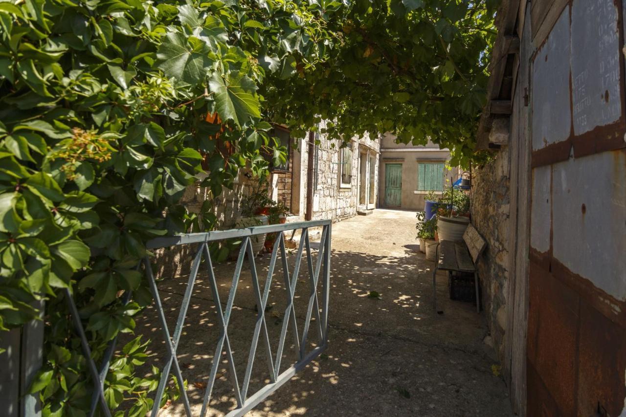 Holiday House With A Parking Space Okljucna, Vis - 14875 Komiza Luaran gambar